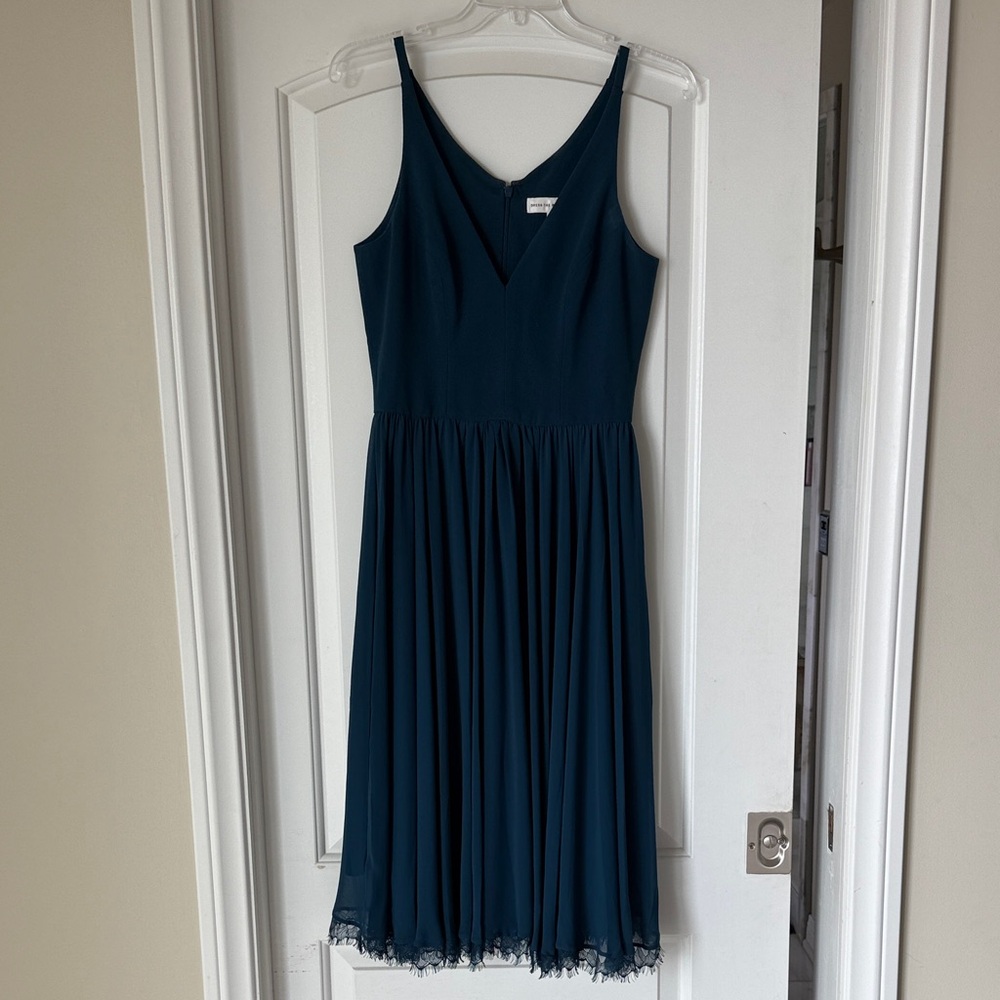 Dress the Population Sleeveless V-Neck Navy Blue Midi Dress